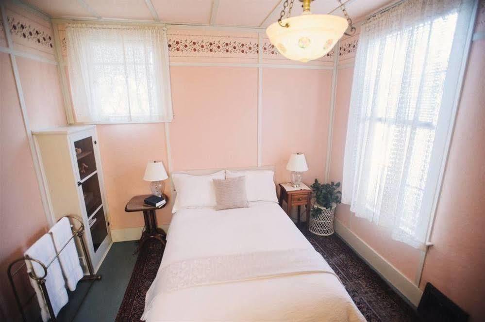 Camellia Inn 希尔兹堡 外观 照片